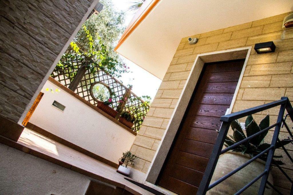 דירות מודוניו Little House מראה חיצוני תמונה